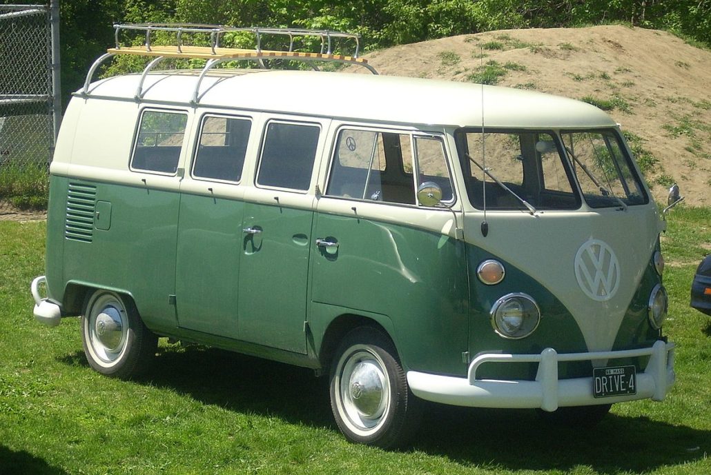 1200px-Volkswagen_Bus_(Hudson)